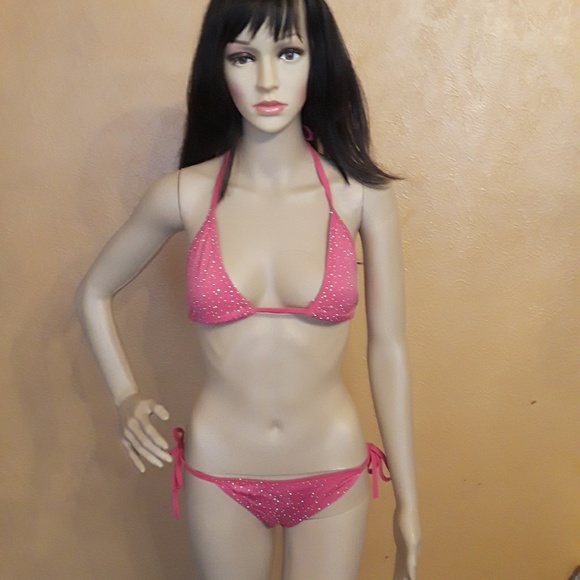 Swimwear - Picture 2 of 4